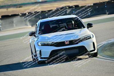 media/Dec-13-2025-Extreme Speed (Sat) [[d129ecb0b9]]/Beginner/Session 3 (Turn 5)/